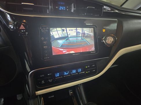 Used 2016 Scion iM image 18