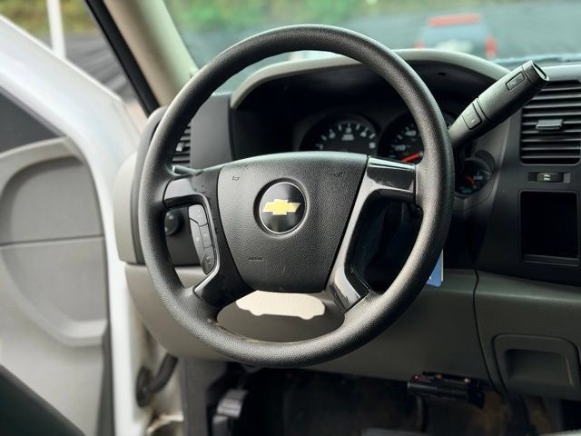 Used 2011 Chevrolet Silverado 1500 W/T AWD/4WD image 14