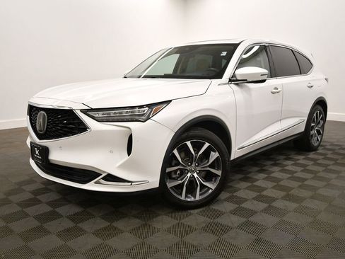 Used 2023 Acura MDX SH-AWD w/ Technology Package image 2