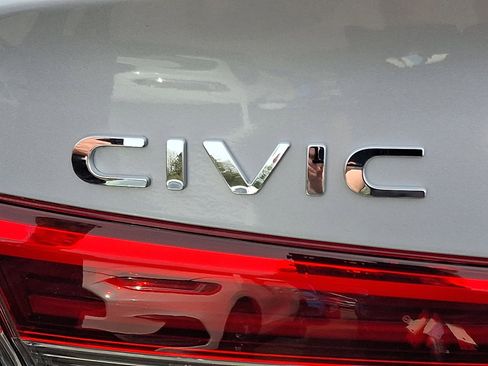 Used 2024 Honda Civic Sport image 30