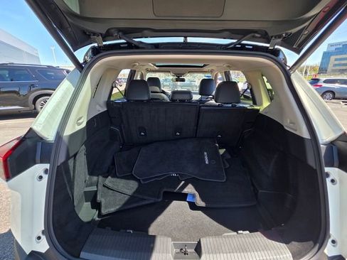 Certified 2023 Nissan Rogue SL w/ SL Premium Package AWD/4WD image 29