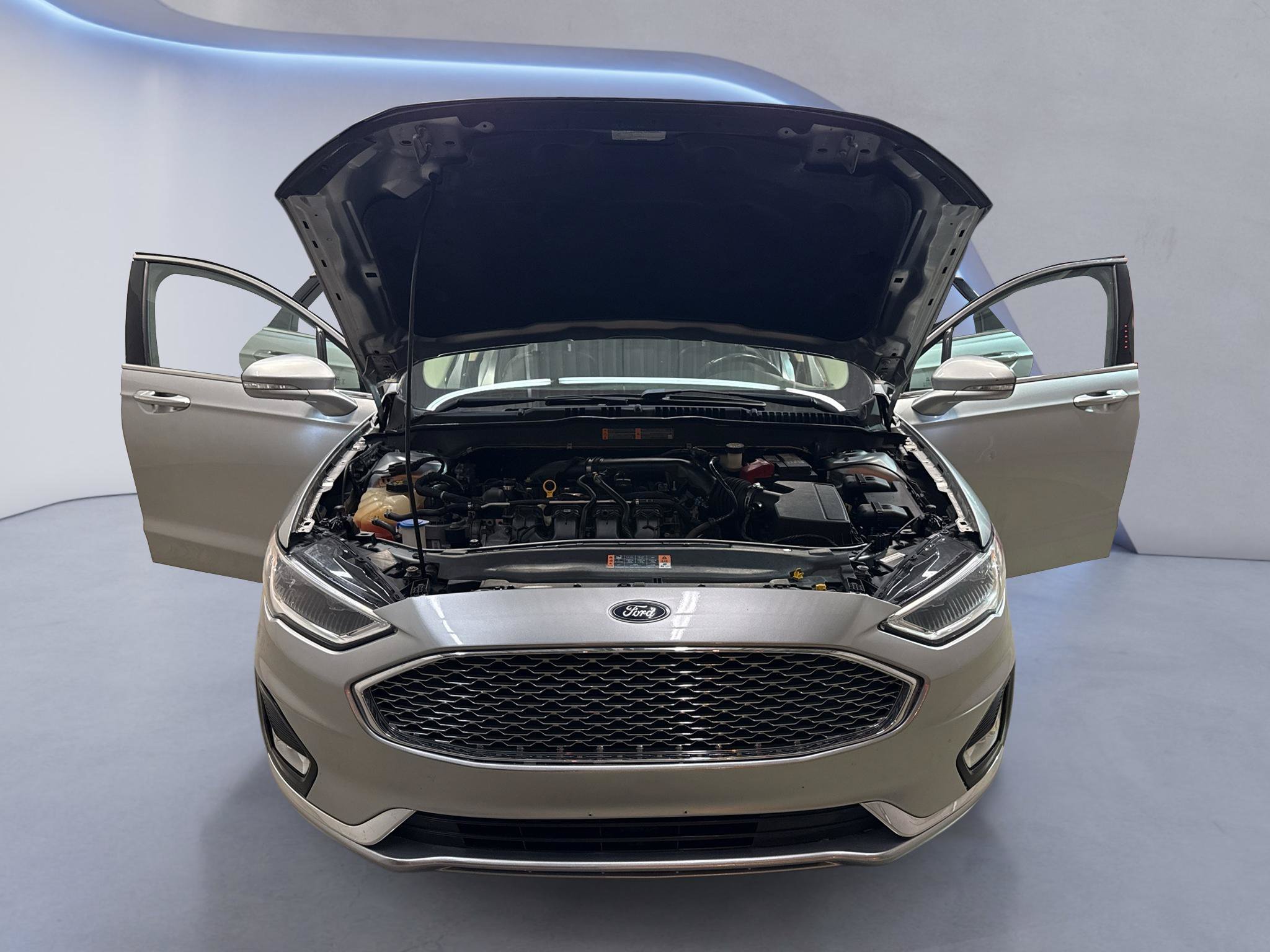 Used 2020 Ford Fusion Titanium FWD image 10