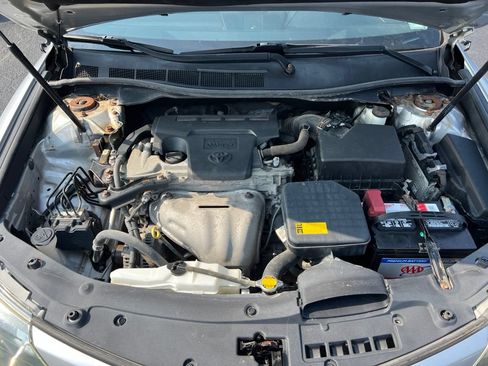Used 2014 Toyota Camry SE FWD image 25