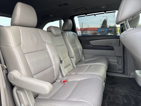 Used 2012 Honda Odyssey Touring Elite image 20