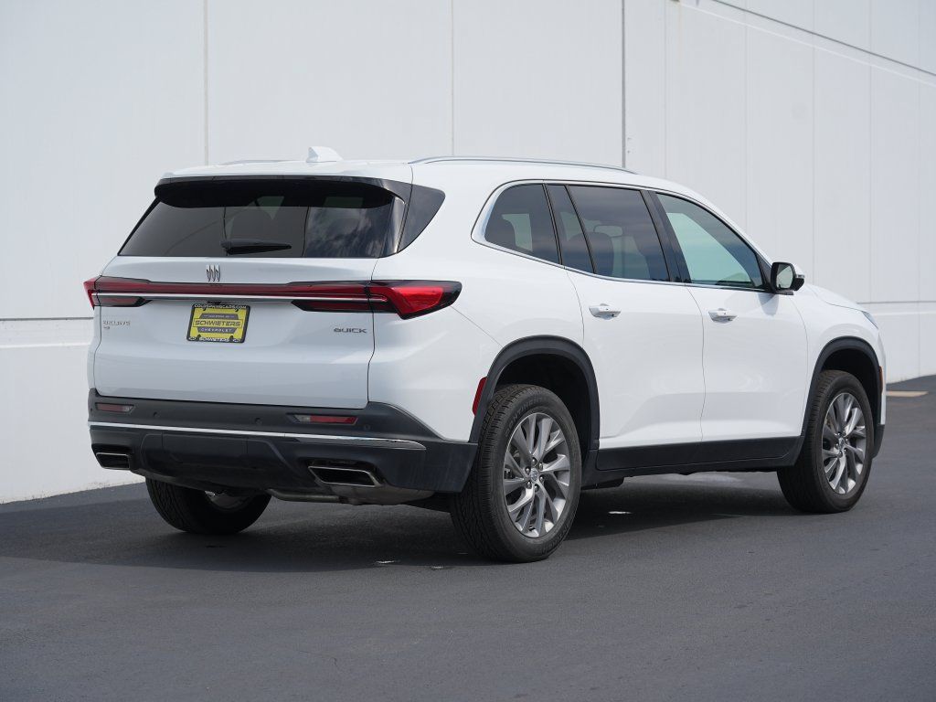 Certified 2026 Buick Enclave Preferred AWD/4WD image 3