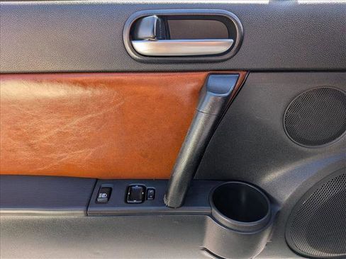 Used 2007 MAZDA MX-5 Miata Touring image 15