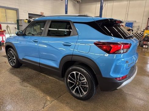 New 2026 Chevrolet TrailBlazer LT w/ LT Cold Weather Package AWD/4WD image 4