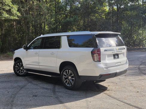 Used 2023 Chevrolet Suburban LS AWD/4WD image 4