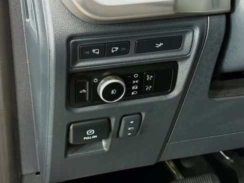 Used 2024 Ford F150 Lariat AWD/4WD image 10