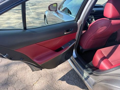 Used 2019 Lexus IS 300 F Sport w/ F Sport Package image 18