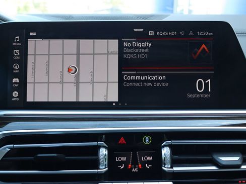 Used 2020 BMW X5 M50i w/ Premium Package AWD/4WD image 25