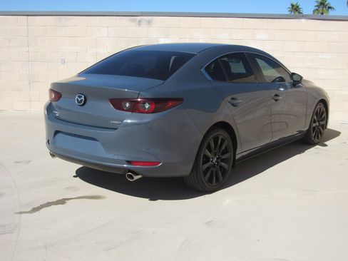 Used 2024 MAZDA MAZDA3 s image 5
