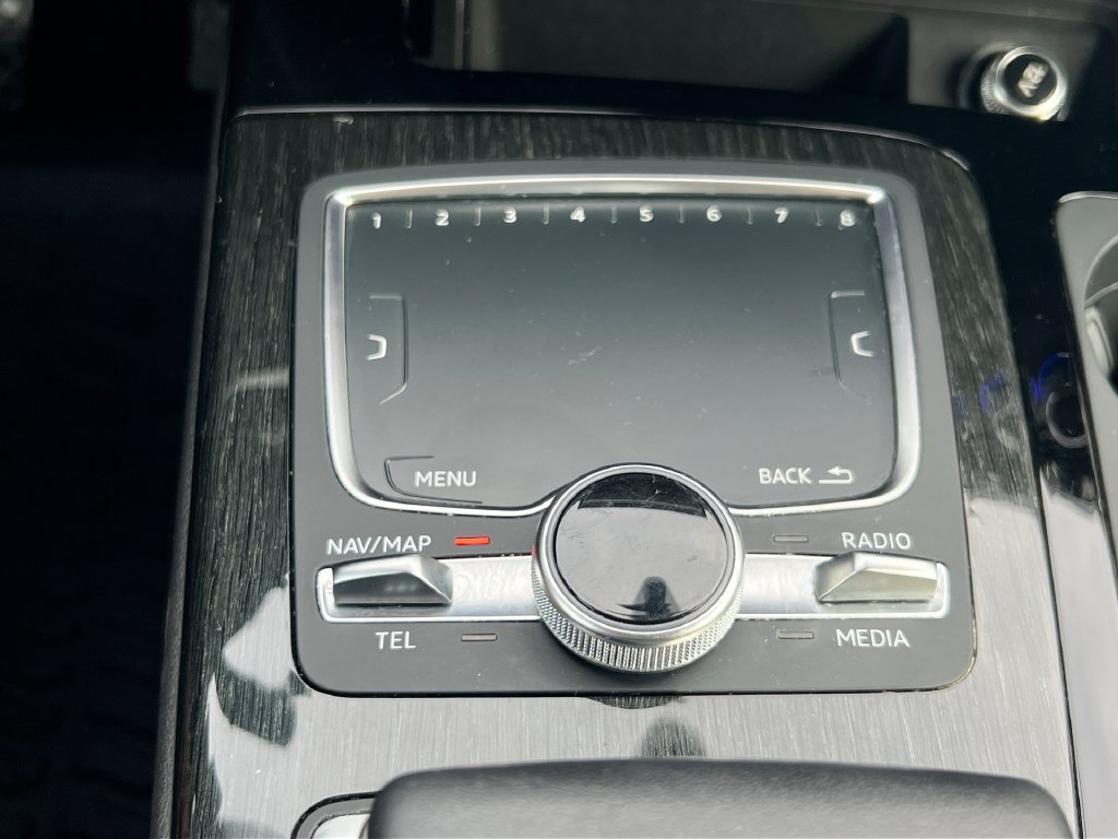 Used 2019 Audi Q7 3.0T Premium AWD/4WD image 34