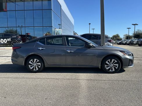 New 2025 Nissan Altima 2.5 S image 6