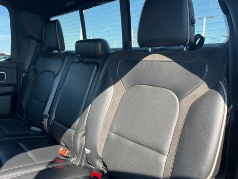 Used 2023 RAM 1500 Laramie AWD/4WD image 28