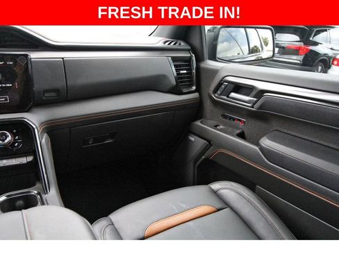 Used 2025 GMC Sierra 1500 AT4 w/ AT4 Premium Package image 10