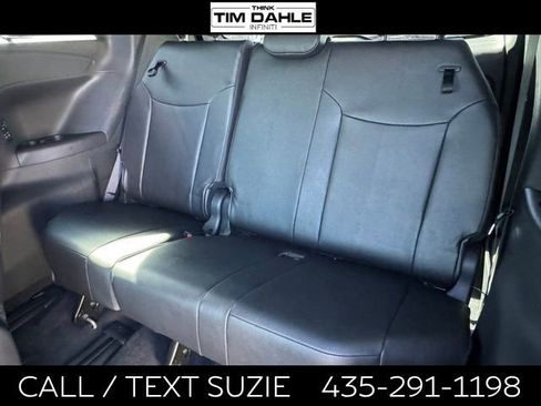 Used 2025 Toyota Sienna Platinum AWD/4WD image 15