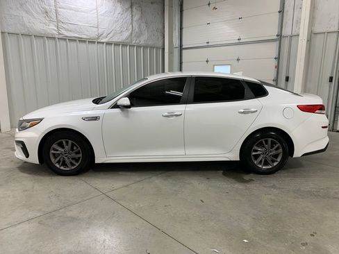 Used 2020 Kia Optima LX image 18