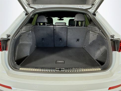 Certified 2024 Audi Q3 2.0T Premium Plus w/ Premium Plus Package image 28