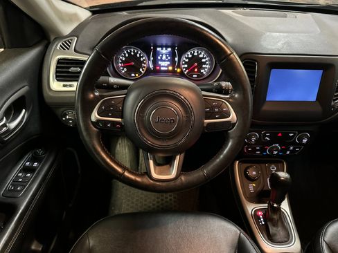 Used 2019 Jeep Compass Latitude w/ Cold Weather Group image 13