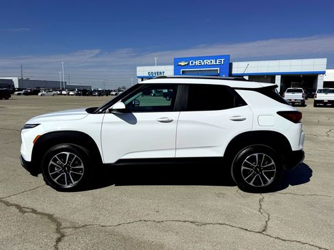 Used 2026 Chevrolet TrailBlazer LT w/ Convenience Package image 10