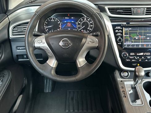 Used 2017 Nissan Murano SV image 19