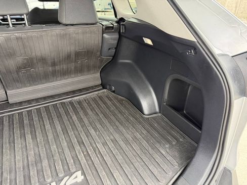 Used 2025 Toyota RAV4 LE AWD/4WD image 30