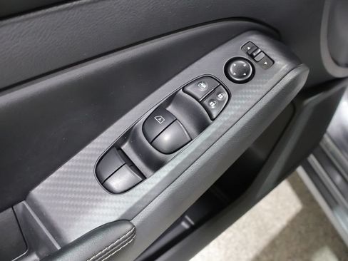 Used 2024 Nissan Altima 2.5 SV FWD image 13