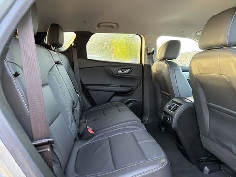 Used 2023 Chevrolet Blazer LT w/ Sound & Technology Package FWD image 22