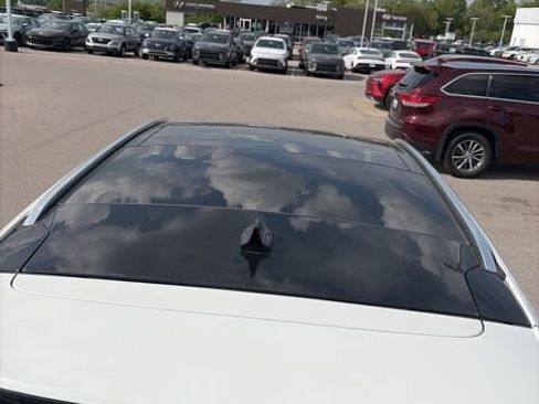 Used 2021 Lincoln Corsair Reserve FWD image 6