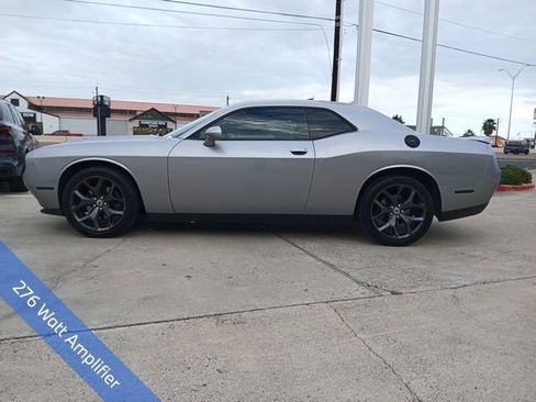 Used 2018 Dodge Challenger SXT Plus image 6