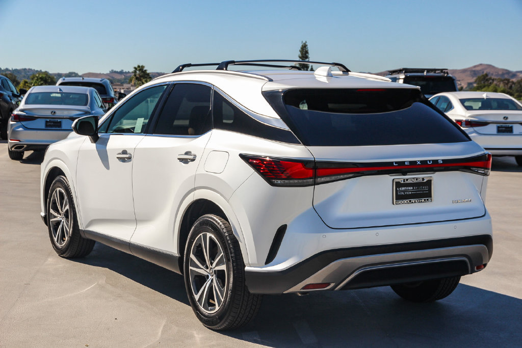 Certified 2025 Lexus RX 350 FWD w/ Accessory Package image 7