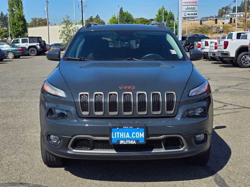 Used 2016 Jeep Cherokee 75th Anniversary image 8
