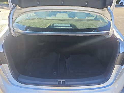 Used 2022 Toyota Corolla LE image 24