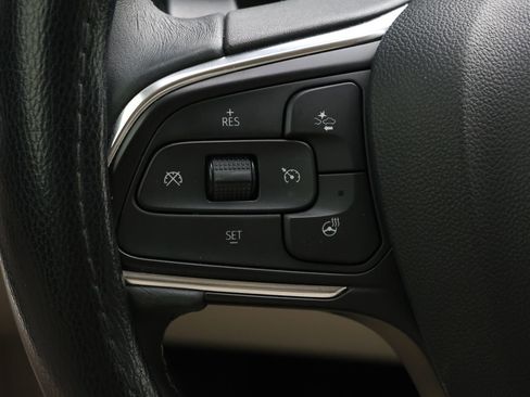 Used 2022 Buick Envision Avenir w/ Technology Package II FWD image 18