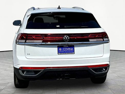 New 2026 Volkswagen Atlas Cross Sport SE FWD image 5