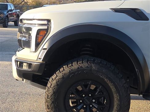 Used 2024 Ford F150 Raptor image 10