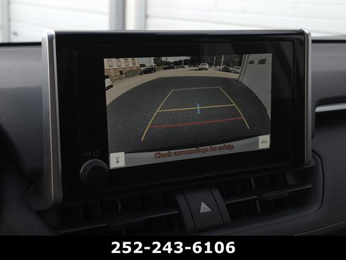 Used 2024 Toyota RAV4 XLE w/ Convenience Package image 20