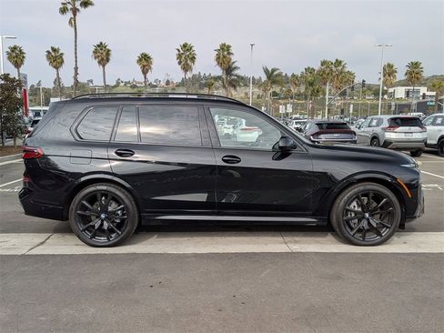 New 2026 BMW X7 xDrive40i w/ M Sport Package image 3