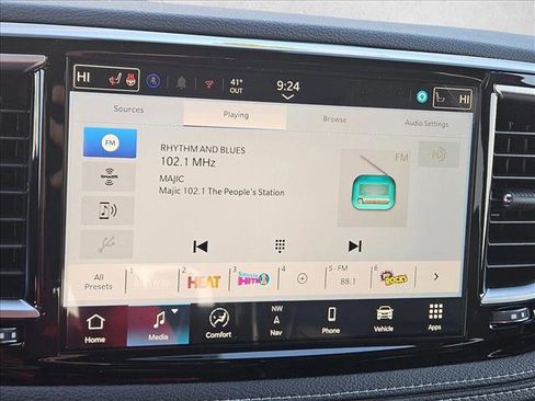 New 2026 Chrysler Pacifica Limited w/ S Appearance Package FWD image 12