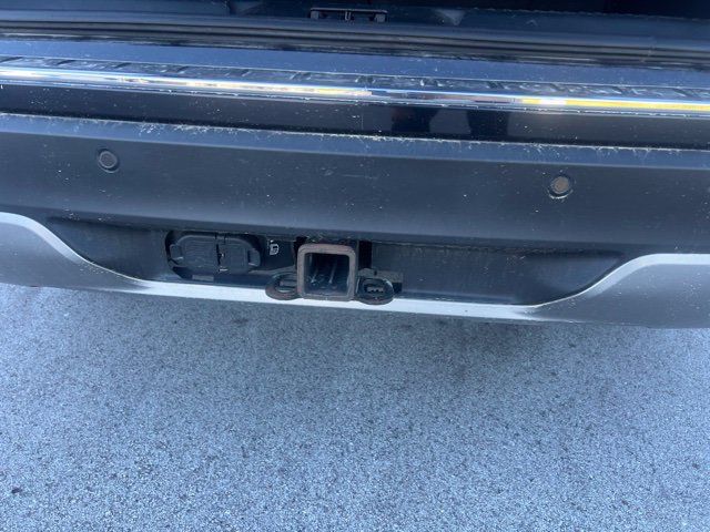 Used 2022 Ford Explorer Limited w/ Equipment Group 301A AWD/4WD image 19
