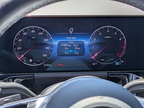 Used 2025 Mercedes-Benz GLA 250 4MATIC image 19