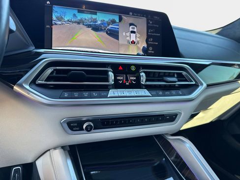 Used 2023 BMW X6 M50i w/ Executive Package image 27