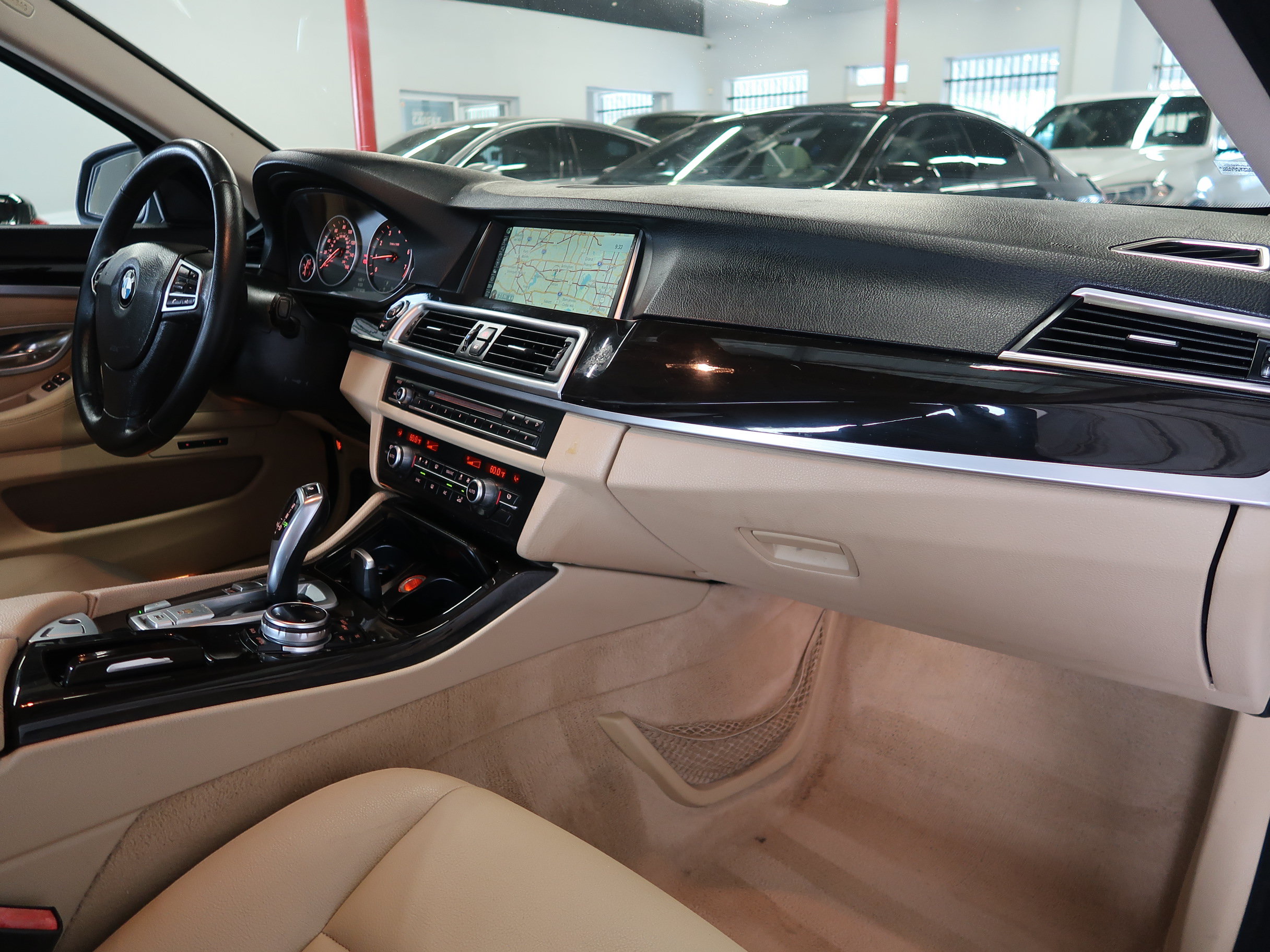 Used 2014 BMW 528i Sedan RWD image 15