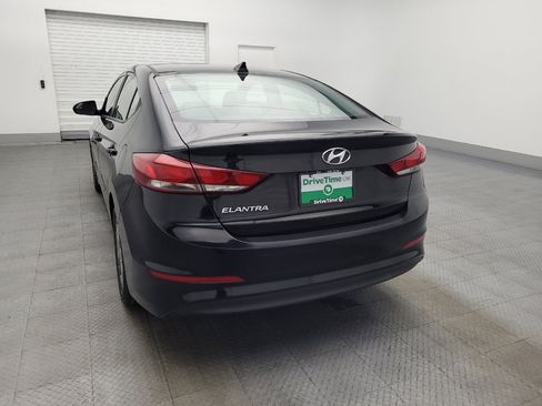 Used 2017 Hyundai Elantra SE image 6