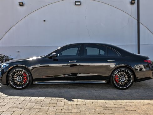 Used 2025 Mercedes-Benz S 63 AMG S image 9