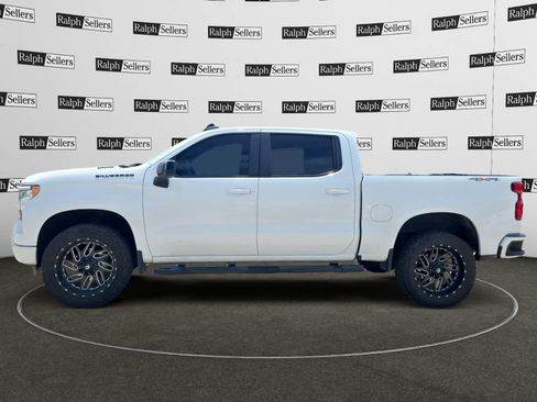 Used 2022 Chevrolet Silverado 1500 RST w/ Convenience Package II AWD/4WD image 3