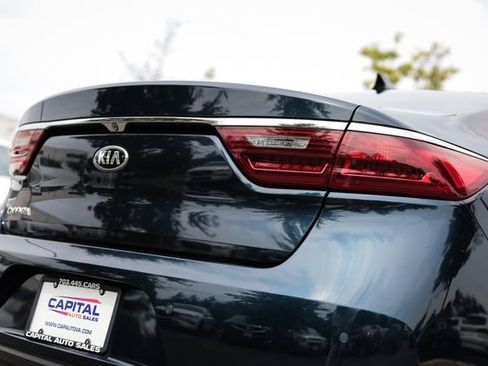 Used 2018 Kia Cadenza Technology FWD image 15