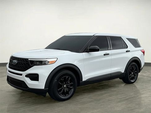 Used 2021 Ford Explorer 2WD image 2
