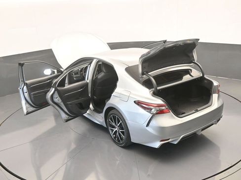 Used 2022 Toyota Camry SE image 63